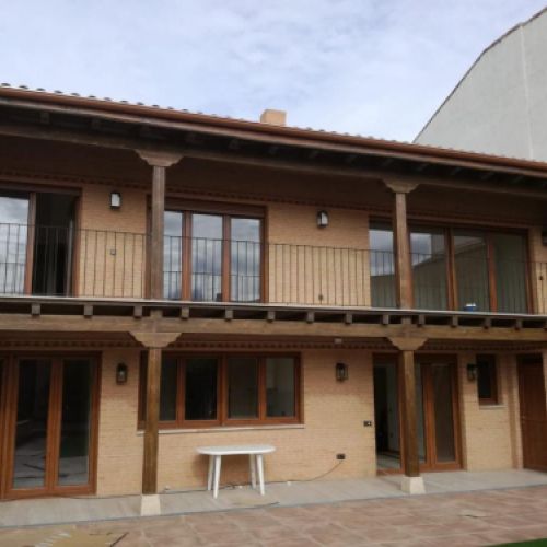 Vivienda con galería terminada