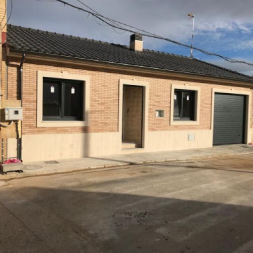 Fachada de vivienda