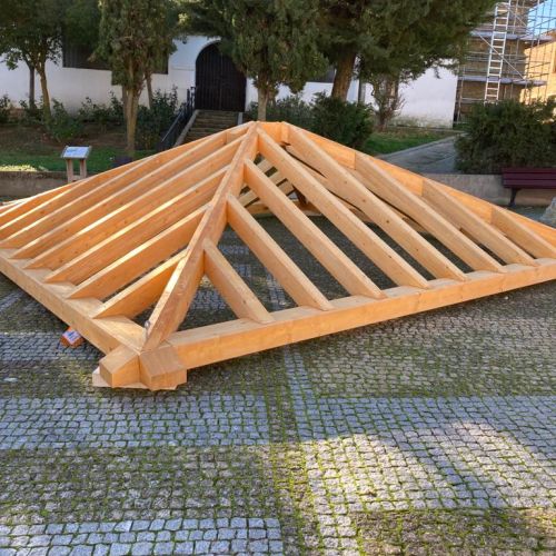 Estructura para tejado de madera